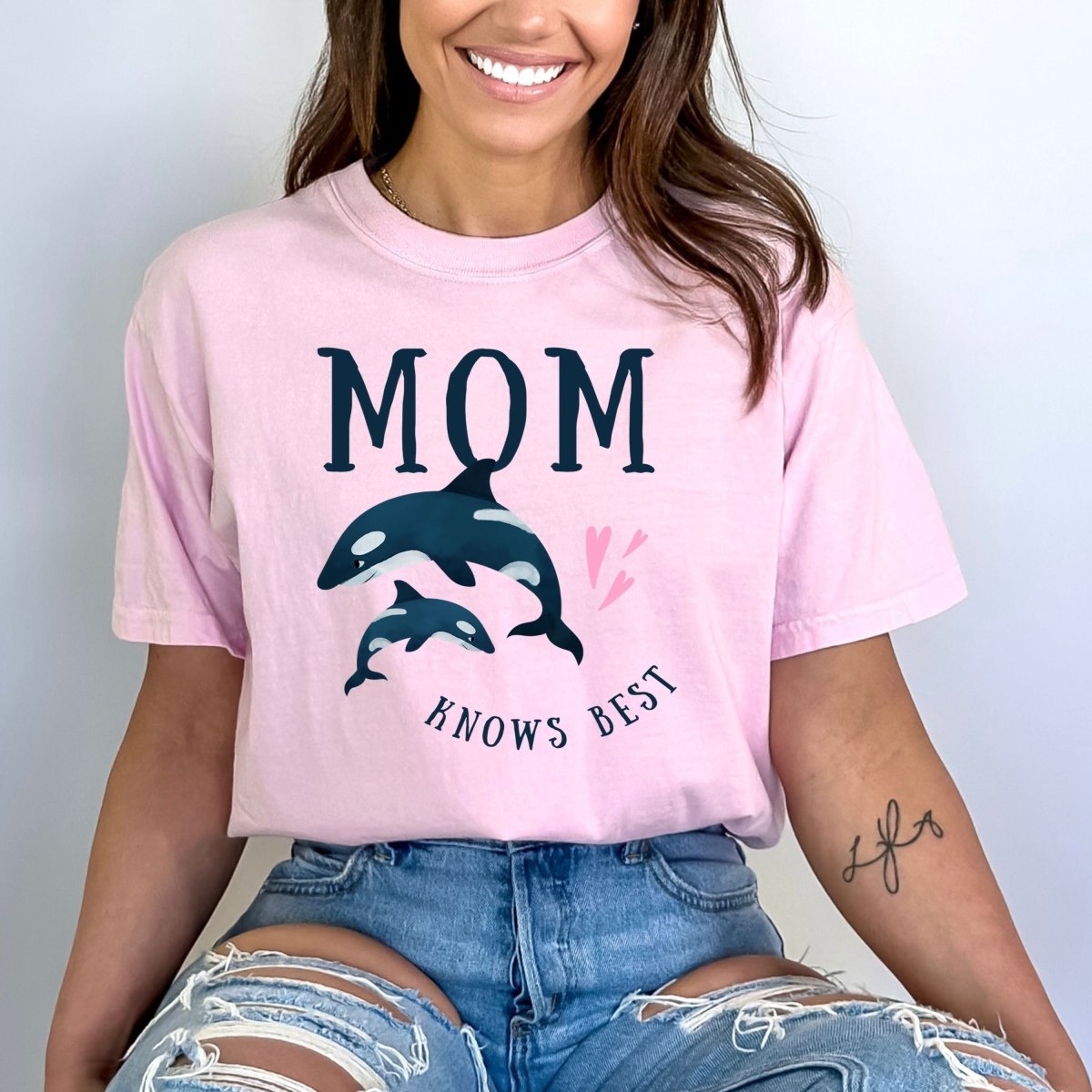 Mom Knows Best - Birthday Shirt - Bliss Birthday Shirts - Small - Pink